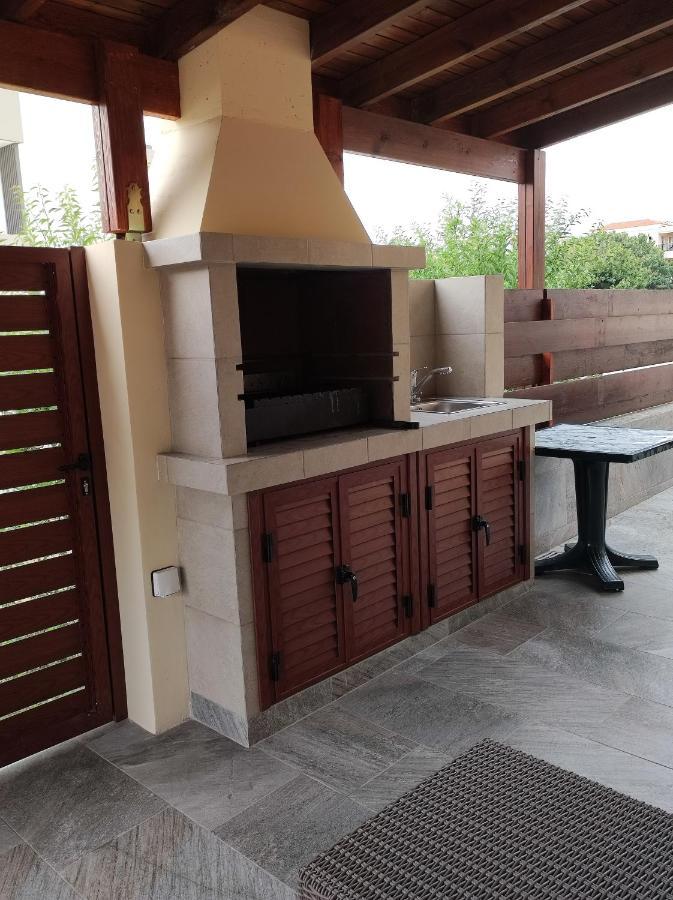 Villa Rina Paphos Bagian luar foto